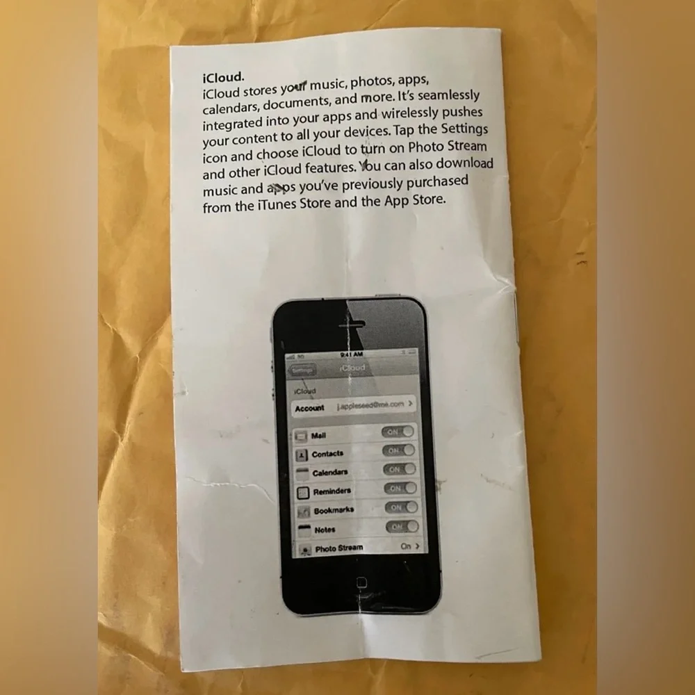Apple iPhone Finger Tips Quick Start Guide Pamphlet White